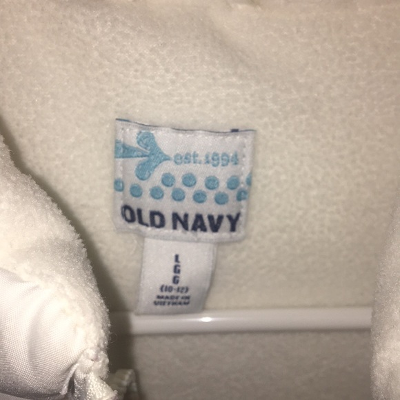 white vest - Picture 3 of 3